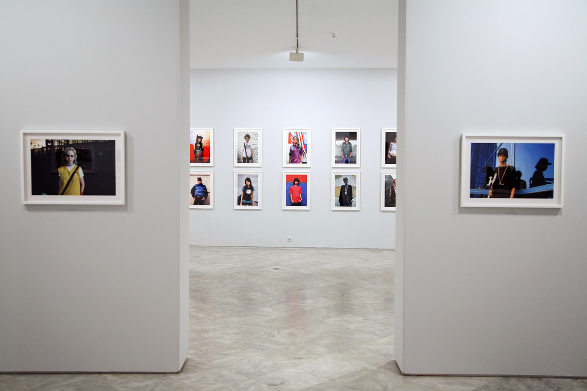 Exposición "Miguel Trillo. Identidades". Centro Andaluz de Arte Contemporáneo (CAAC). Sevilla abril-julio 2009.